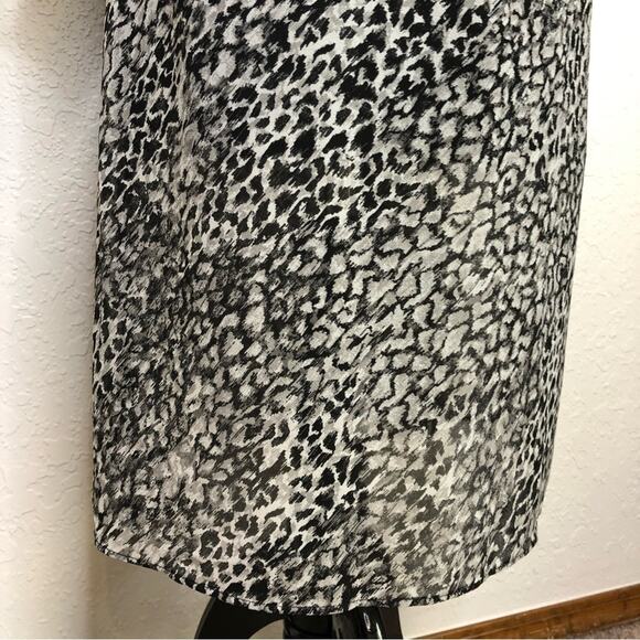WHBM gray and black leopard animal print sheer button front midi dress size 8 - Picture 11 of 15